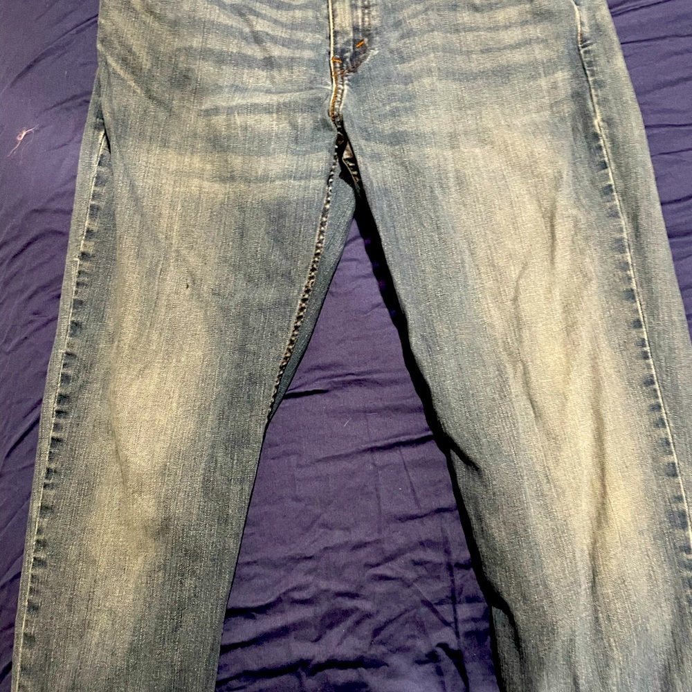 Used Levi’s - Picture 3 of 3